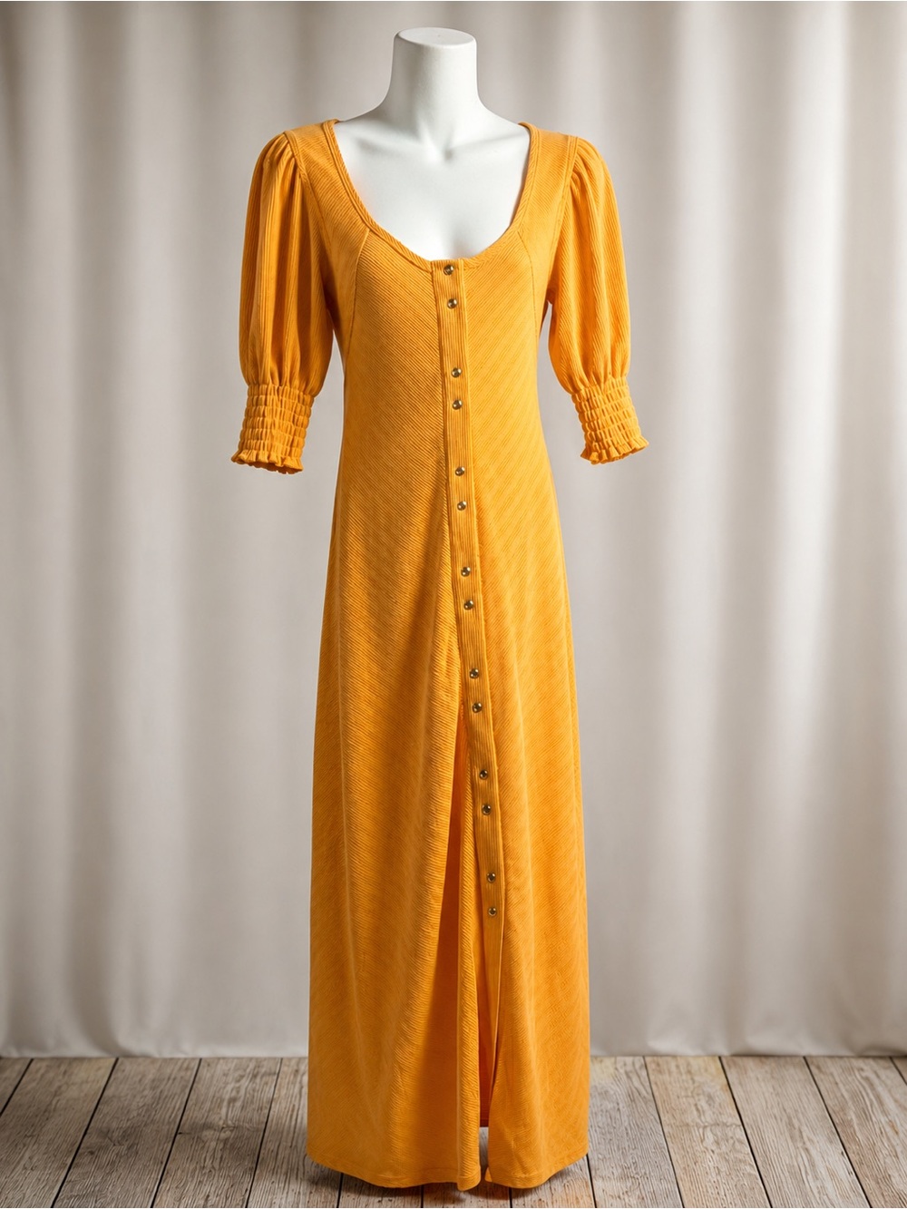 Betsy Johnson Ribbed Knit Maxi Dress | Puff Sleeves | Pear Snaps | Marigold XS